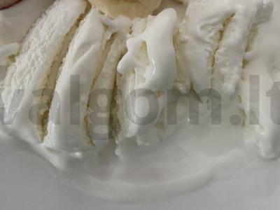 Vaisių salotos su ledais ir šokoladiniais dragė Žingsnis 1