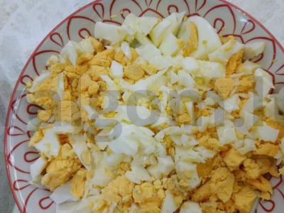 Vasaros salotos su kiaušiniu Žingsnis 2