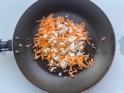 Daržovių ir vištienos filė troškinys „Malmut“ Žingsnis 5