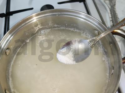 Birus ryžiai su sviestu ir šviežiais žalumynais Žingsnis 2