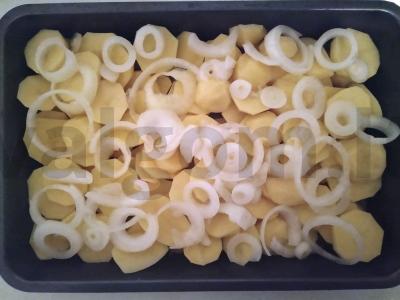 Skrudinti daržovės sūrio padaže Žingsnis 1