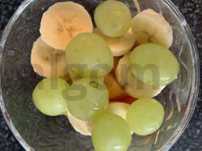 Vaisių salotas su grietine Žingsnis 3