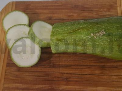 Kepti cukinijos Žingsnis 1