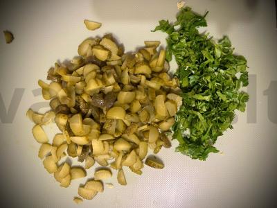 Salotas „Glušys“ su vištiena ir Pekino kopūstu Žingsnis 4