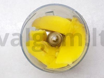 Kvapnus pudingas su mangais ir chia sėklomis Žingsnis 1