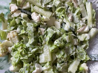 Salotas su vištienos krūtinėle, agurku ir avokadu Žingsnis 6