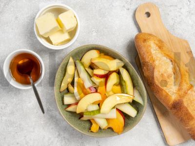 Brusketa su vaisių salotu Žingsnis 1