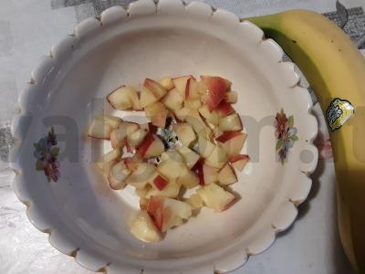 Vaisių-uogų mišinys su grietine Žingsnis 1