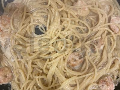 Grietinėlės makaronai su krevetėmis Žingsnis 3