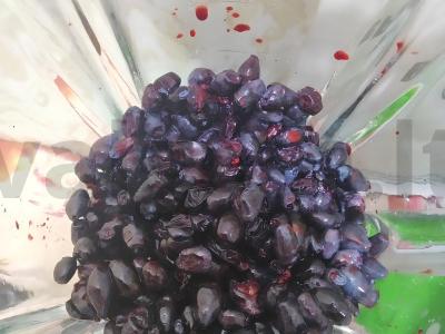 Pieninis kokteilis su braškėmis ir šilauogėmis Žingsnis 1