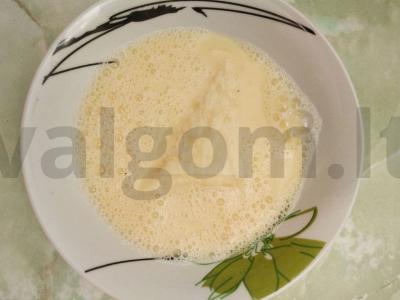 Traškūs trikampiai iš lavašo su kumpiu ir sūriu Žingsnis 4