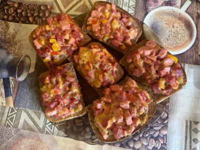 Skrebučiai su mėsos ir daržovių įdaru „Color“ pagrindine nuotrauka