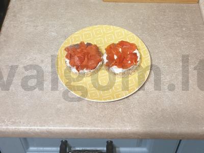 PP sumuštinis su raudonąja žuvimi ir varške Žingsnis 3