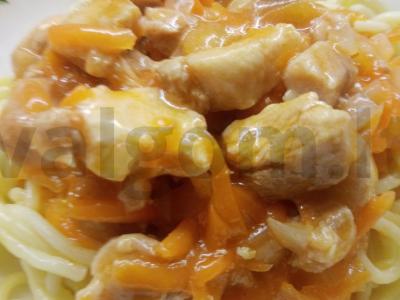 Švelnus kiaulienos guliašas pagrindine nuotrauka