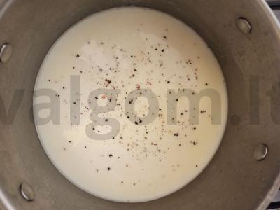 Skanus pieno sriuba su žuvies konservais Žingsnis 2