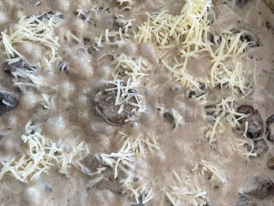 Vištienos šlaunelės filė su miško grybais Žingsnis 4