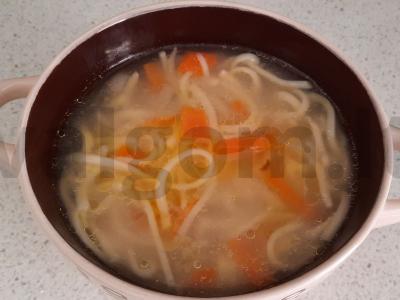 Sriuba su vermišeliais Žingsnis 6