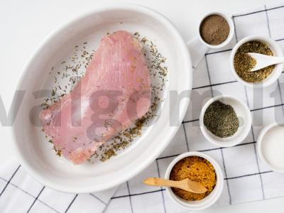 Kvietiniai bandelės su kalakutienos filė Žingsnis 1