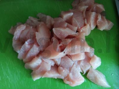 Makaronai su vištiena ir pupelėmis pomidorų padaže Žingsnis 1