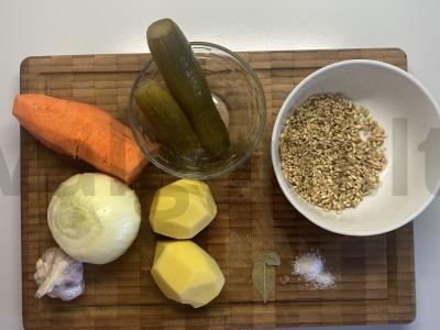 Sūrytas sriuba su jautienos kaulu Žingsnis 1