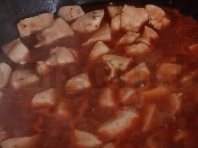 Makaronai su vištiena ir pupelėmis pomidorų padaže Žingsnis 3