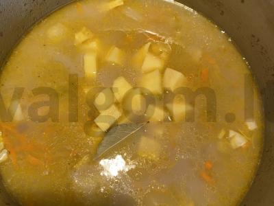 Sūrytas sriuba su jautienos kaulu Žingsnis 5