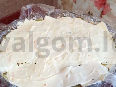 Sluoksniuotas salotas „Gribų pieva“ su vištiena ir bulvėmis Žingsnis 6