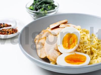 Sotūs ramenas su vištiena Žingsnis 2