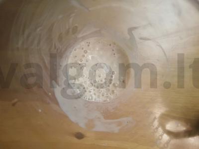 Kavos smūgis su obuolių tyre „Džiaugsmas“ Žingsnis 4