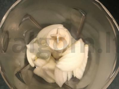 Vaikiški vištienos kotletai su cukinija Žingsnis 2