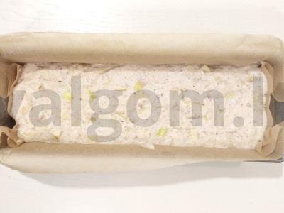 Kvapnus obuolių keksas su migdolais Žingsnis 3