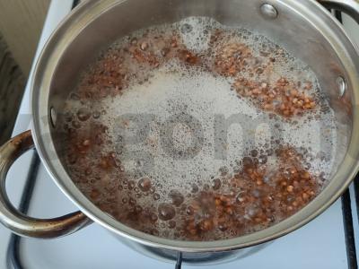 Sultinga grikių košė su daržovėmis Žingsnis 2