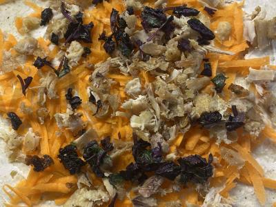 Ritinys su morkomis, vištiena ir baziliku Žingsnis 3