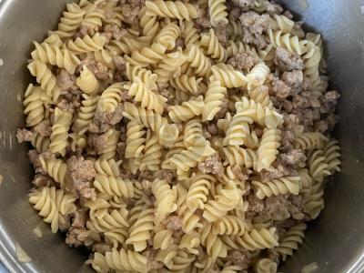 Lašiniai su makaronais pagrindine nuotrauka