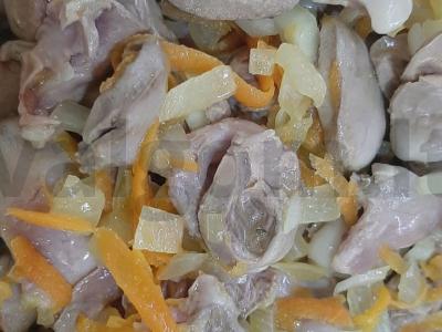 Vištienos širdelių padažas pagrindine nuotrauka