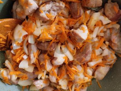 Kiaulienos pečių su grikių koše ir pomidorų pasta Žingsnis 3