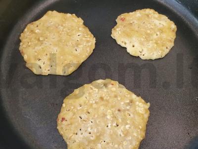 Bananų ir avižinių dribsnių blynai Žingsnis 6