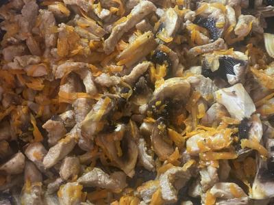 Guliašas su pievagrybiais Žingsnis 3