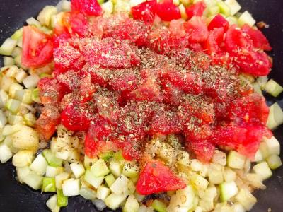 Spagečiai su cukinija ir pomidorais Žingsnis 5