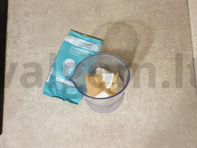 Pieninis kokteilis su ledais ir bananais Žingsnis 3