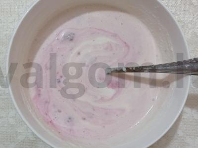 Be kepimo malonumų tortas iš sausainių, varškės ir grietinės Žingsnis 1