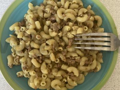 Makaronai su faršu antrajam patiekalui pagrindine nuotrauka