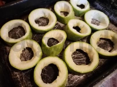 Įdaryti cukinijos su sūriu Žingsnis 3