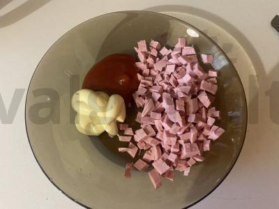 Namų pica su gausia doctorinės dešros įdaru Žingsnis 3