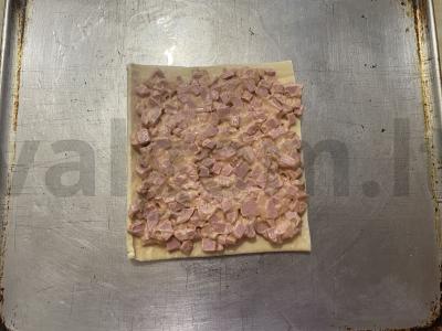 Namų pica su gausia doctorinės dešros įdaru Žingsnis 5