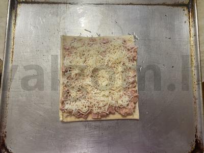 Namų pica su gausia doctorinės dešros įdaru Žingsnis 7