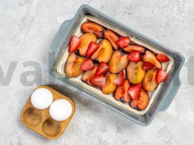 Braškinių ir slyvų pyragas Žingsnis 1