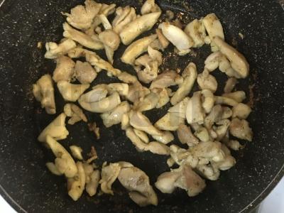 Tortilija su vištiena, sūriu ir pomidorais Žingsnis 1