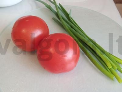 Salotas „Mano vyras“ su vištiena, grybais ir sūriu Žingsnis 1