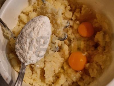 Bulvių kotletai džiūvėsėliuose Žingsnis 2